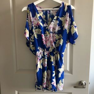 Darling ASTR romper size Small